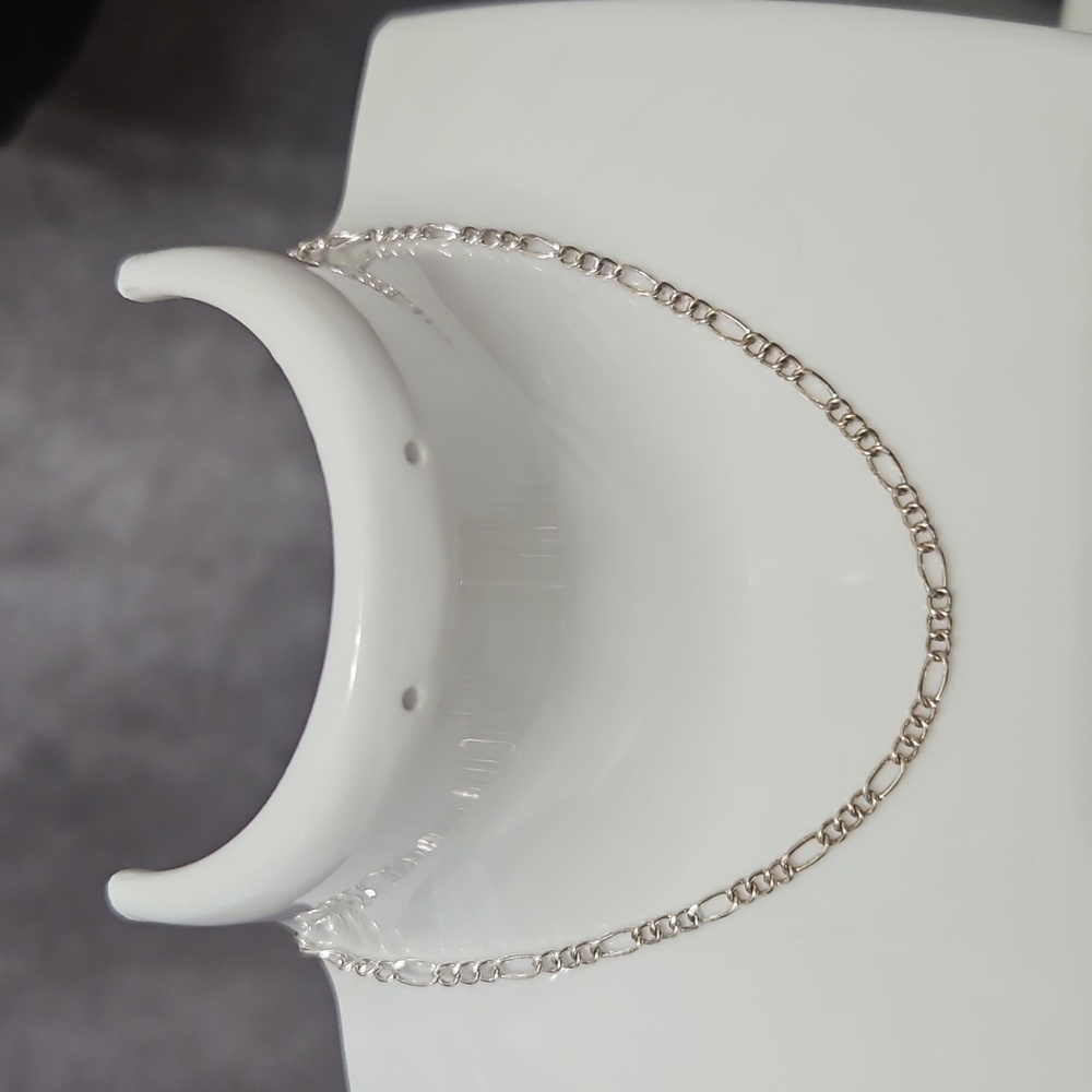 Dainty Silver Figaro Link Pattern Anklet/Ankle Bracelet - Picture 7 of 7